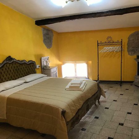Albergo Antica Lanterna Кастельнуово-ди-Гарфаньяна Экстерьер фото