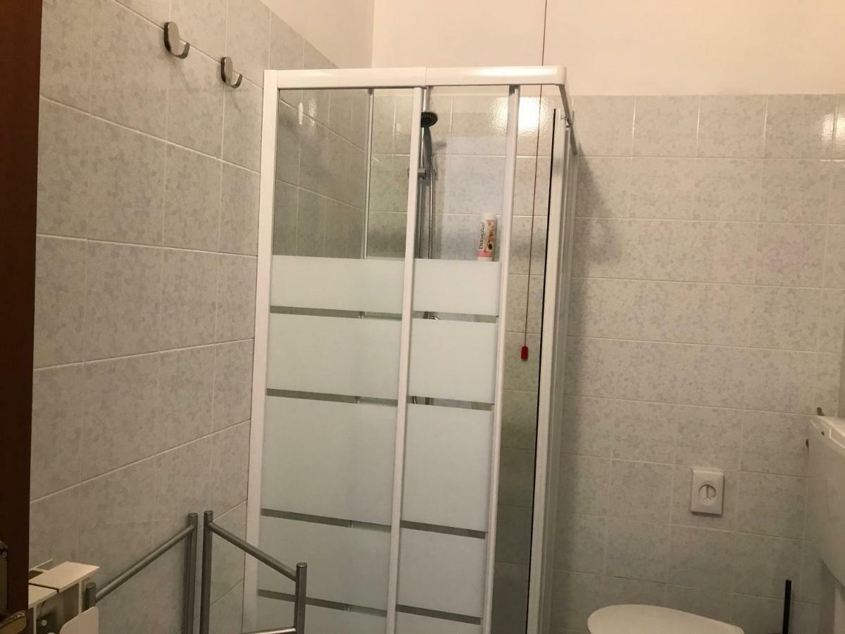 Albergo Antica Lanterna Кастельнуово-ди-Гарфаньяна Экстерьер фото