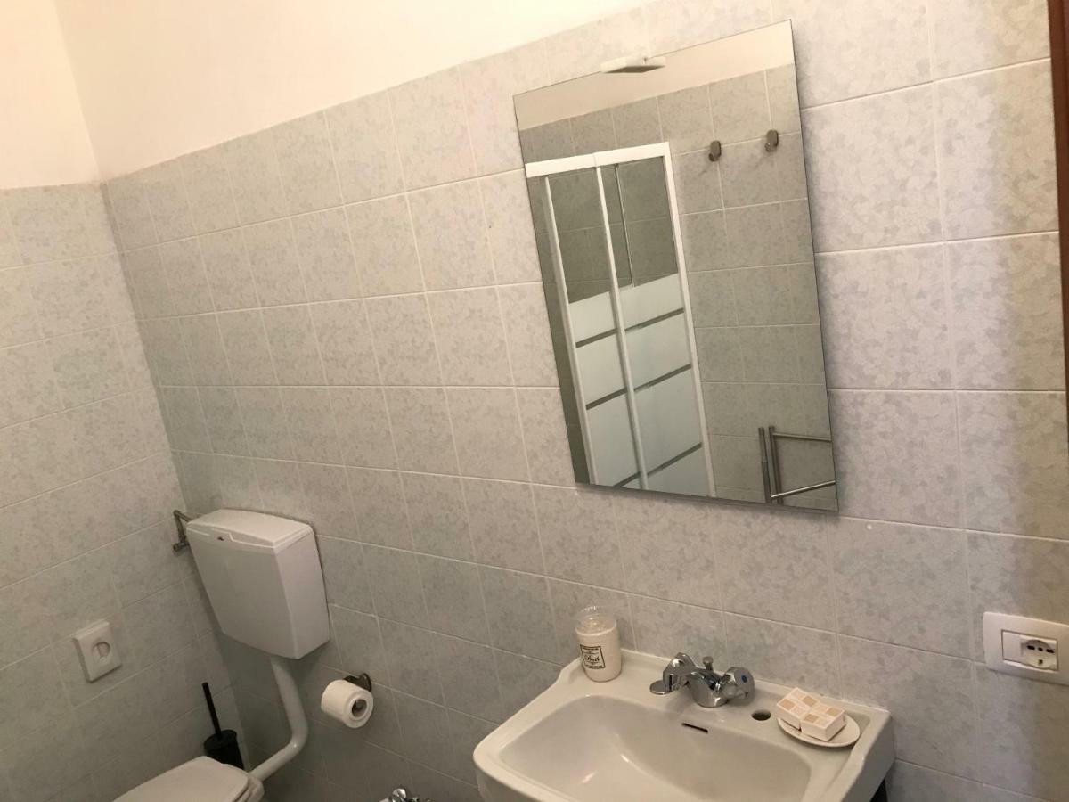 Albergo Antica Lanterna Кастельнуово-ди-Гарфаньяна Экстерьер фото