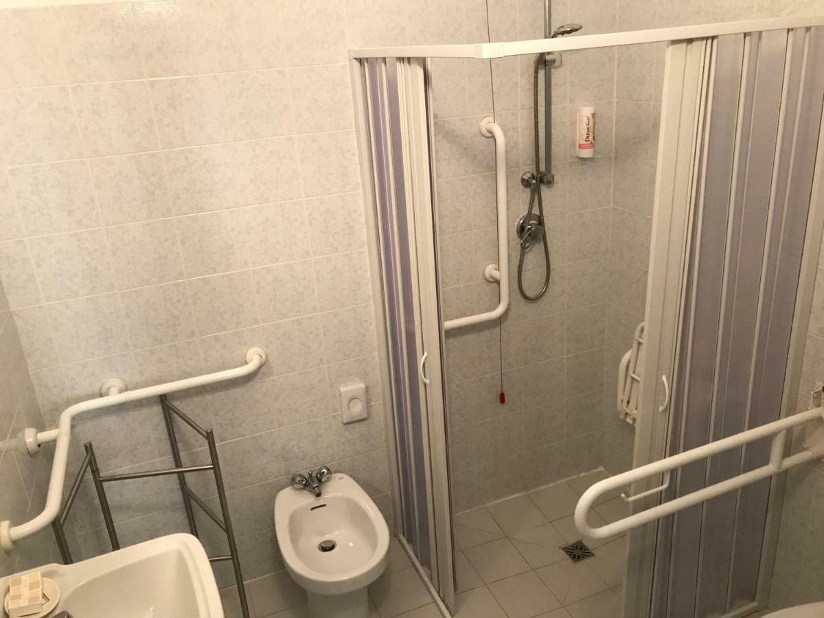 Albergo Antica Lanterna Кастельнуово-ди-Гарфаньяна Экстерьер фото