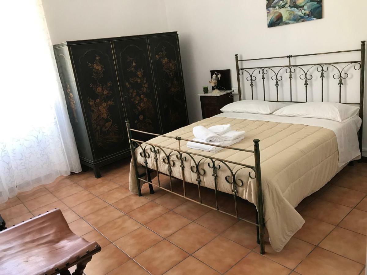 Albergo Antica Lanterna Кастельнуово-ди-Гарфаньяна Экстерьер фото