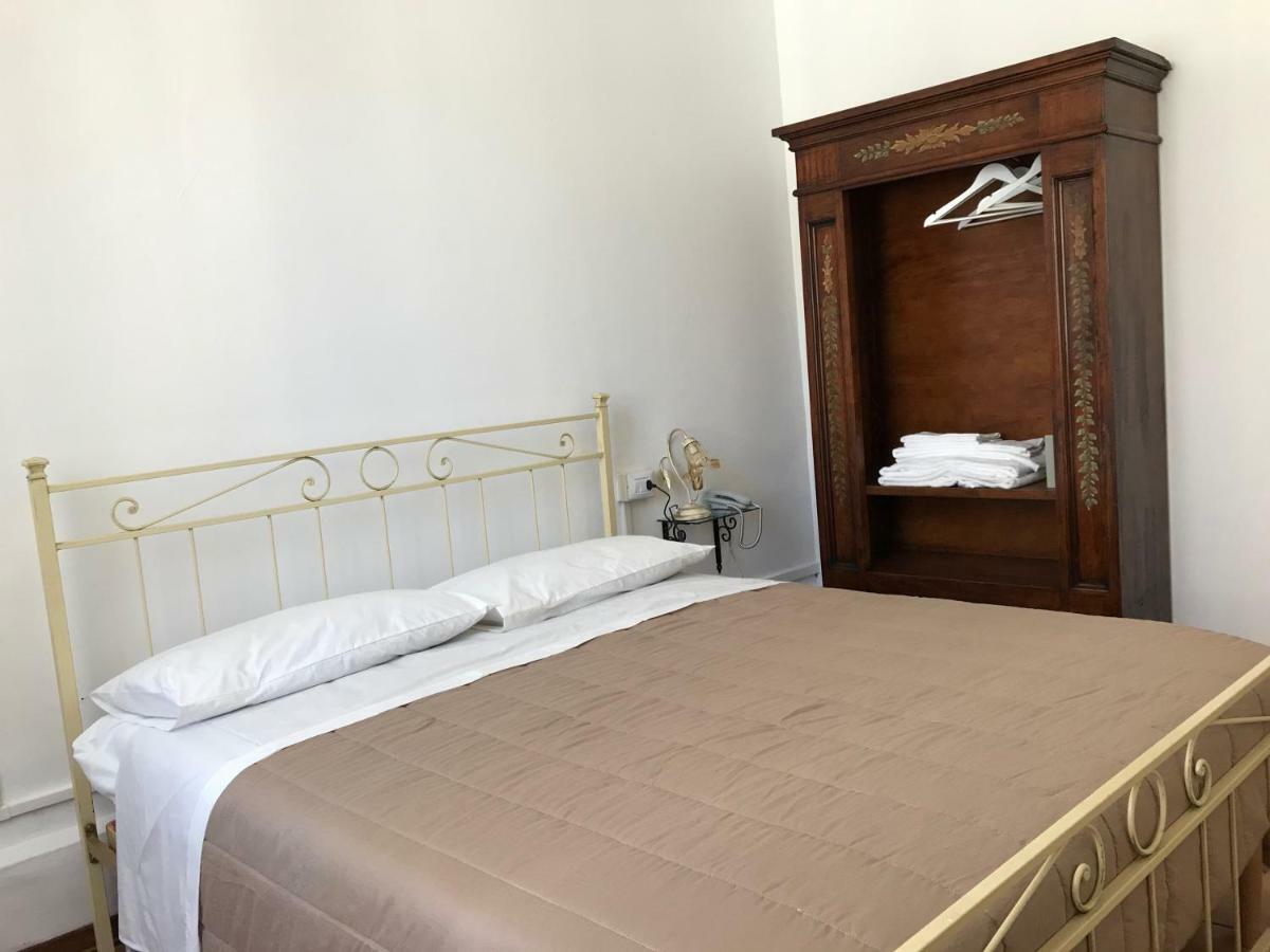 Albergo Antica Lanterna Кастельнуово-ди-Гарфаньяна Экстерьер фото