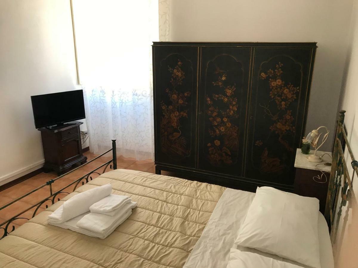 Albergo Antica Lanterna Кастельнуово-ди-Гарфаньяна Экстерьер фото