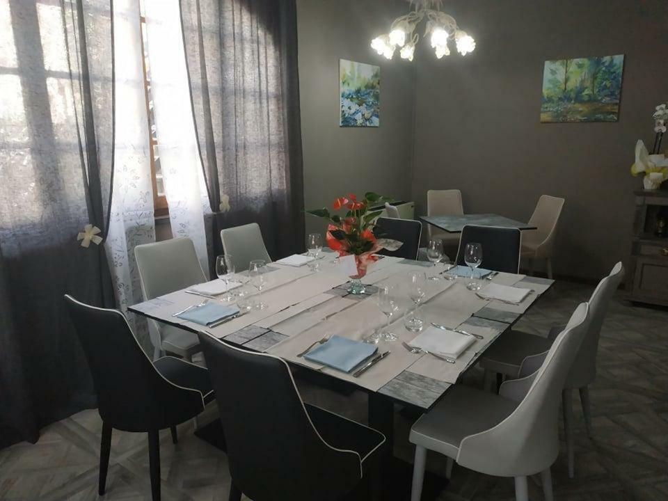 Albergo Antica Lanterna Кастельнуово-ди-Гарфаньяна Экстерьер фото